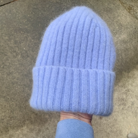 *SOLD*LE BONNET GRANDE- Light Sky Blue - Picture 2 of 8